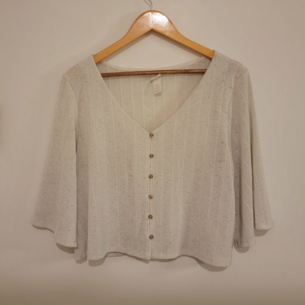 H&M off white blouse